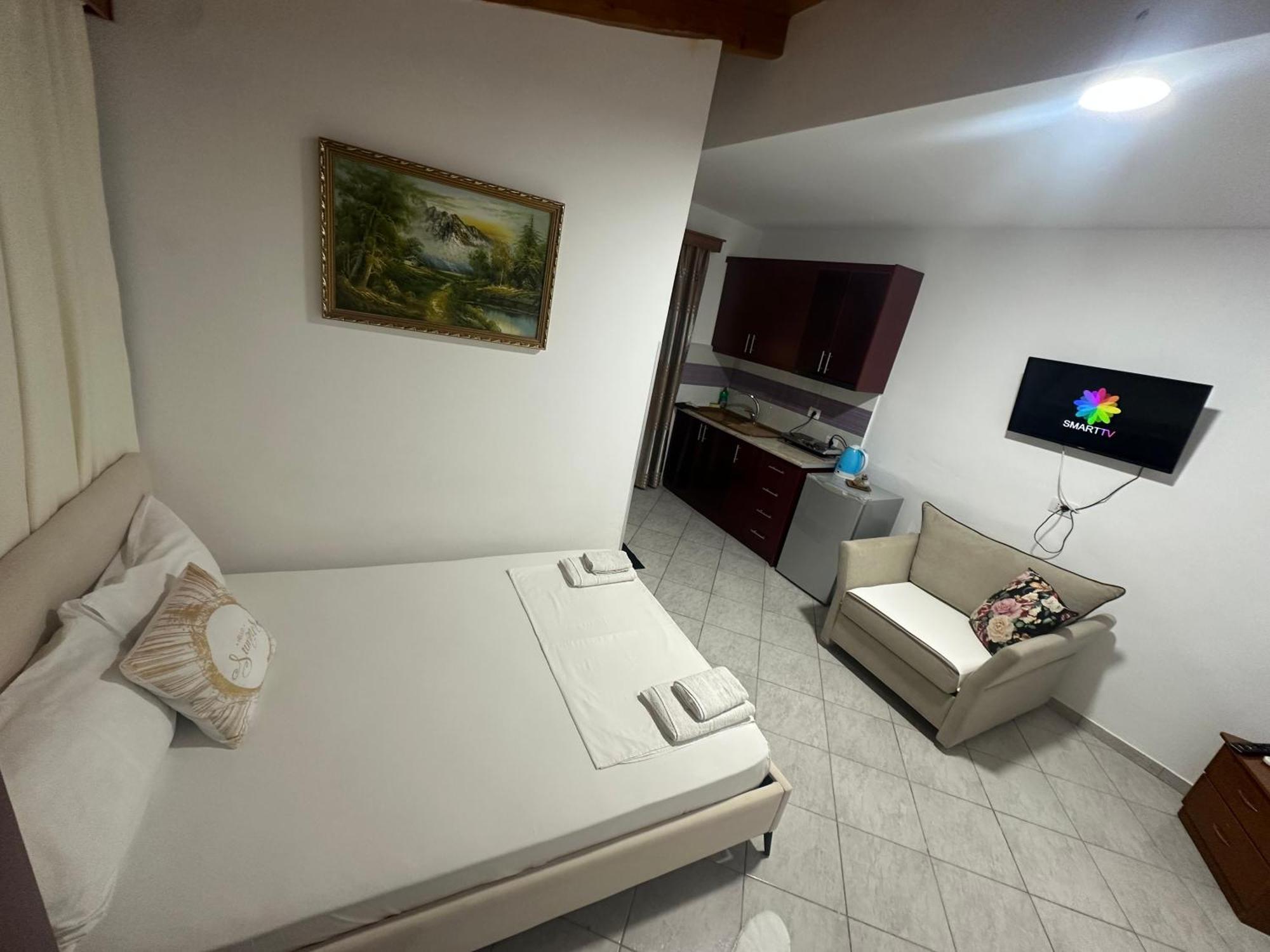 Vila Reni Risi Ksamil Bagian luar foto